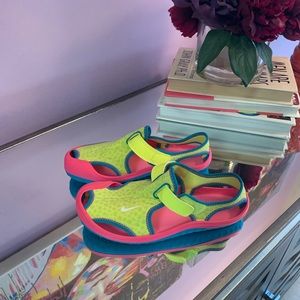 Nike’s kids water shoes (2Y)